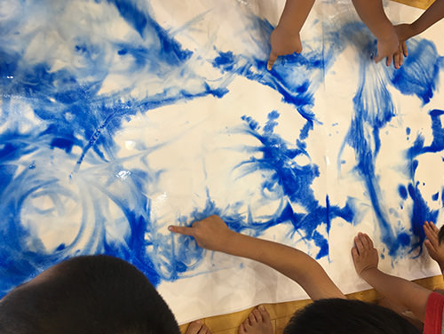 訪問「絵の具の活動」